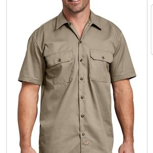 Men's Dickies button down shirt (2XL)